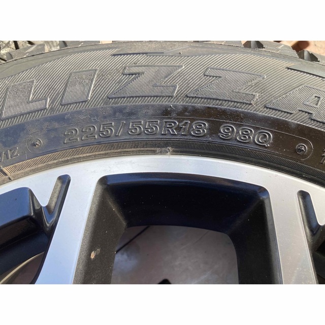 BRIDGESTONE(ブリヂストン)のスバルフォレスター　スタッドレス　純正ホイール　18インチ 自動車/バイクの自動車(タイヤ・ホイールセット)の商品写真