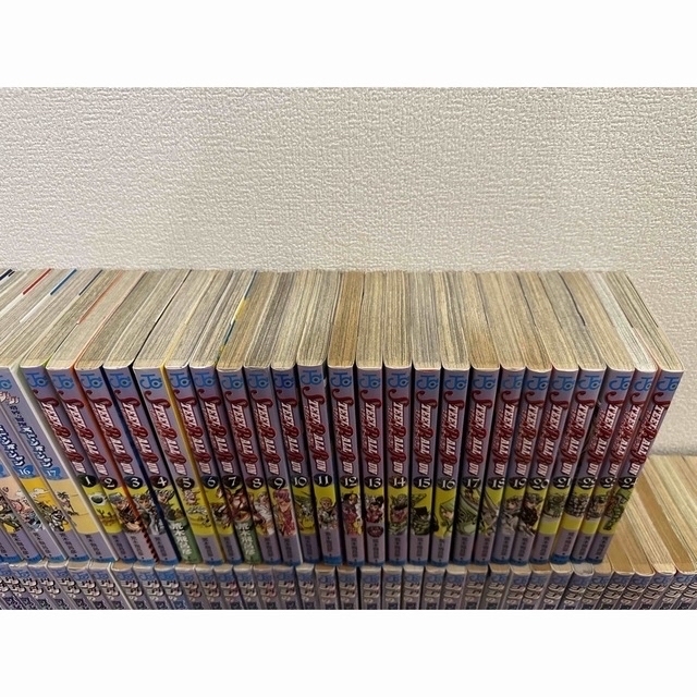 ジョジョの奇妙な冒険1-8部全巻セット、岸辺露伴は動かない全2巻、関連
