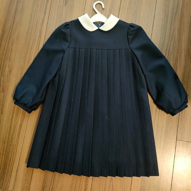 フォーマルシンプルワンピース キッズ/ベビー/マタニティのキッズ服女の子用(90cm~)(ドレス/フォーマル)の商品写真