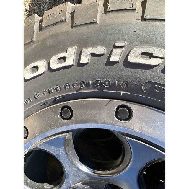 BFグッドリッチ(ビーエフグッドリッチ)のXTREME-J  XJ03  グッドリッチ265/75r16 FJクルーザー 自動車/バイクの自動車(タイヤ・ホイールセット)の商品写真