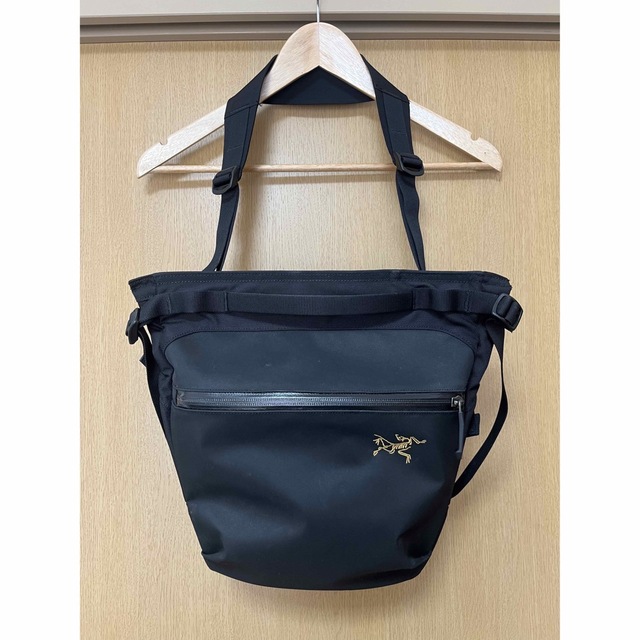 ARC'TERYX(アークテリクス)のARC’TERYX Arro 8 Shoulder Bag メンズのバッグ(ショルダーバッグ)の商品写真