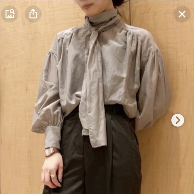 SNIDEL - シルクコットンシアーボウタイブラウス SNIDEL カーキの通販