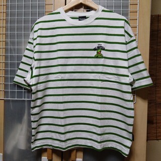 ジーユー(GU)のジーユー×ディズニー　Ｔシャツ　２０２２年モデル(Tシャツ/カットソー(半袖/袖なし))