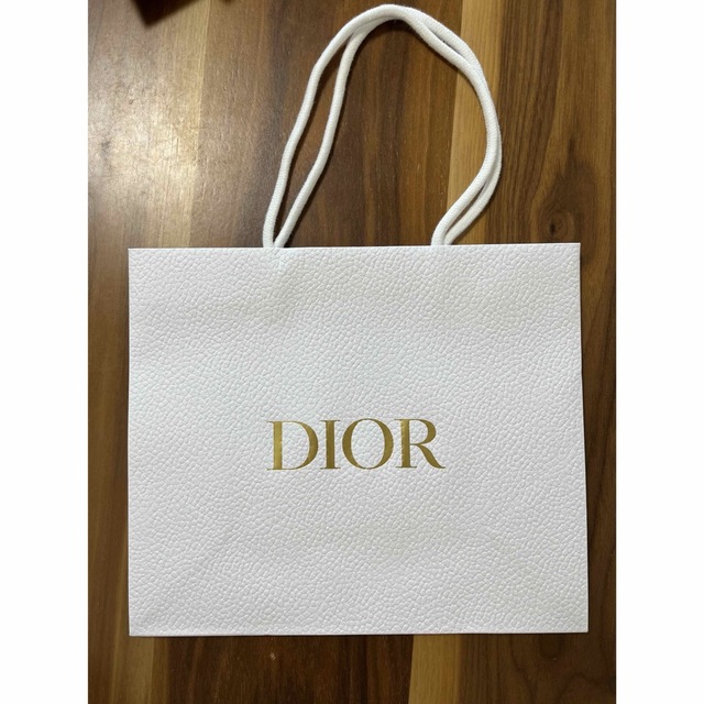 Dior(ディオール)のDIOR紙袋 中サイズ レディースのバッグ(ショップ袋)の商品写真