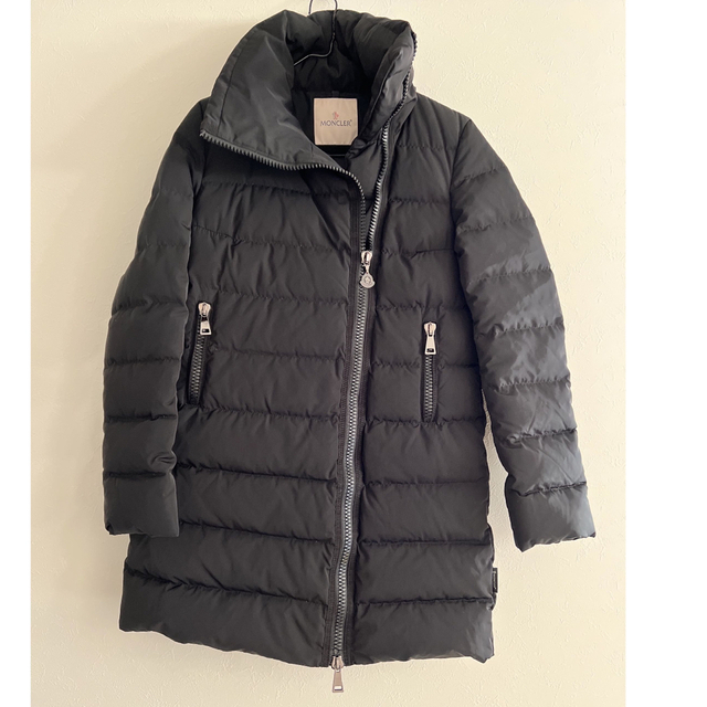 Moncler ダウンジャケット　新品　未使用　タグ付