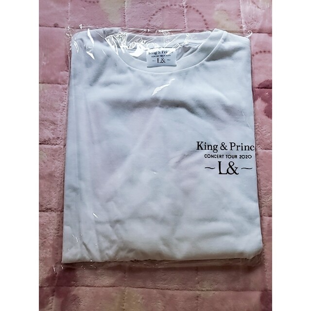 King & Prince(キングアンドプリンス)のKing&Prince L& ツアーTシャツ エンタメ/ホビーのタレントグッズ(アイドルグッズ)の商品写真