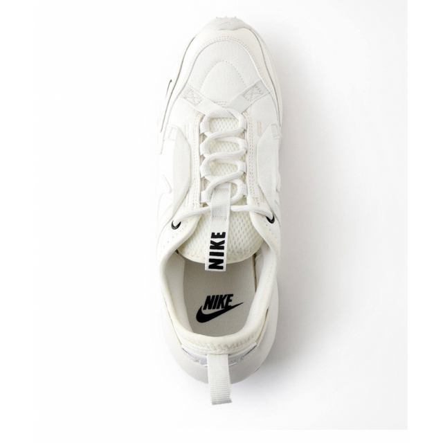 新品 NIKE ウィメンズ TC7900 24.5  ナイキ レディースの靴/シューズ(スニーカー)の商品写真
