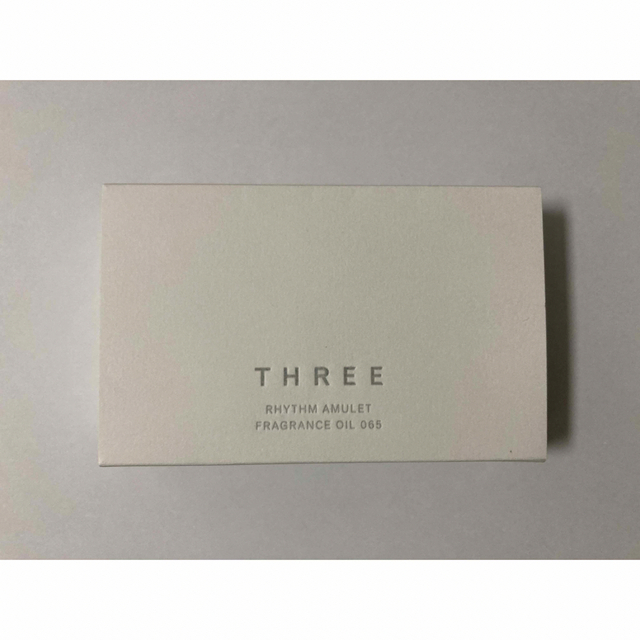 THREE(スリー)のTHREE リズムアミュレット　フレグランスオイル　065 コスメ/美容の香水(ユニセックス)の商品写真