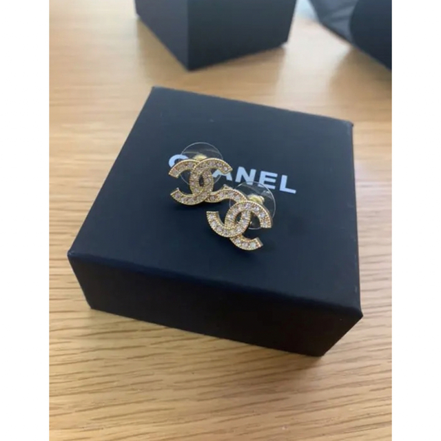 CHANEL シャネル ピアス