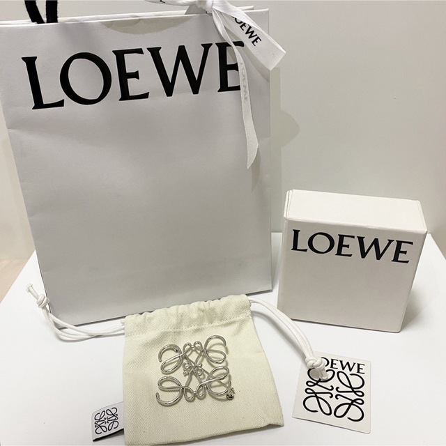 セールオファー LOEWE ロエベ アナグラム ブローチ パラジウム