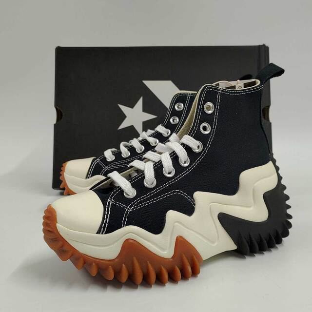 CONVERSE(コンバース)の【未使用】コンバース Run Star Motion Hi ランスターモーションハイ スニーカー 23cm 171545C ユニセックス レディースの靴/シューズ(その他)の商品写真