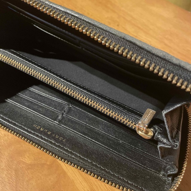 Tory Burch(トリーバーチ)のTORYBURCH ブラック　中古　長財布 レディースのファッション小物(財布)の商品写真