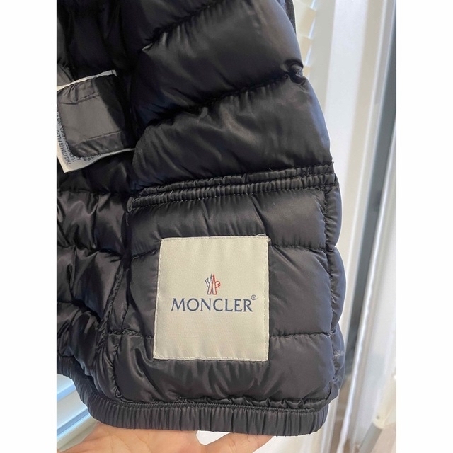 MONCLER(モンクレール)のモンクレール　ダウン　MONCLER レディースのジャケット/アウター(ダウンジャケット)の商品写真