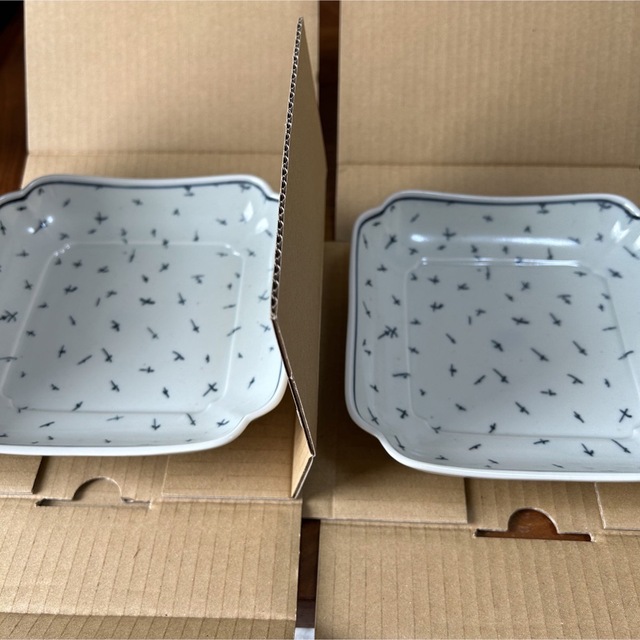 新品【スコープ別注】東屋 / 木瓜角皿*正角*ヒラヒラ皿*販売終了 新品【スコープ別注】東屋 / 木瓜角皿*正角*ヒラヒラ皿*販売終了
