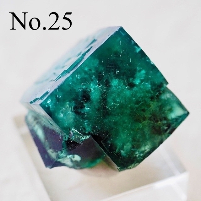 フローライト / イギリス産 鉱物標本No.25