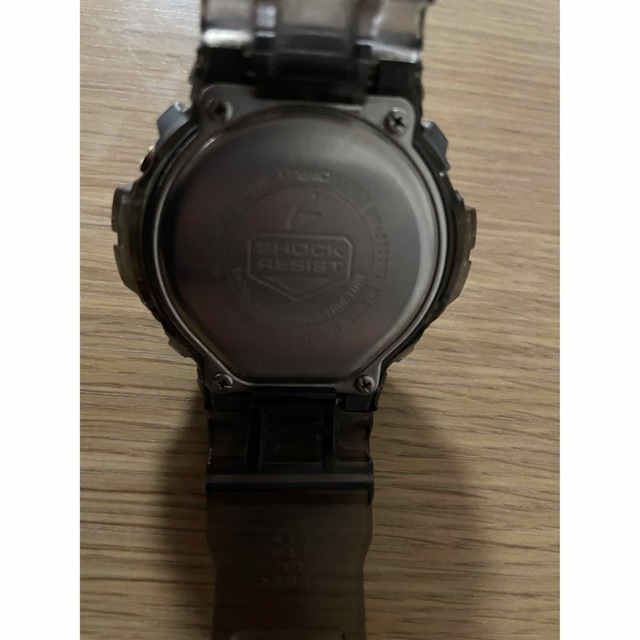 G-SHOCK(ジーショック)のG-SHOCK / DW-6900FG 8JF メンズの時計(腕時計(デジタル))の商品写真