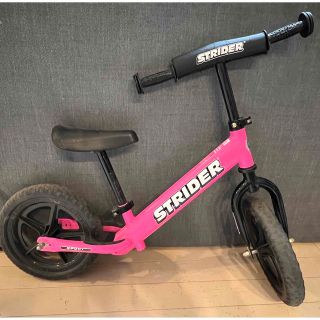 ストライダ(STRIDA)のストライダー　ピンク　(自転車)