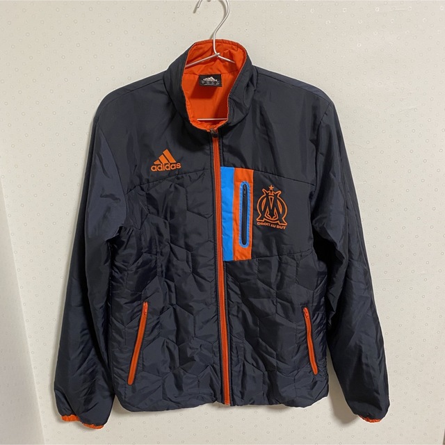 adidas(アディダス)のadidas ダウンジャケット サッカー マルセイユ クラブチーム スポーツ/アウトドアのサッカー/フットサル(ウェア)の商品写真