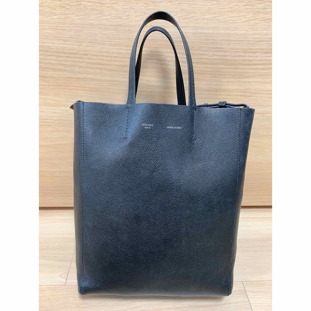 celine(セリーヌ)の【専用】Celine スモールカバ　ブラック レディースのバッグ(ショルダーバッグ)の商品写真