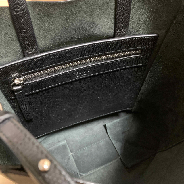 celine(セリーヌ)の【専用】Celine スモールカバ　ブラック レディースのバッグ(ショルダーバッグ)の商品写真