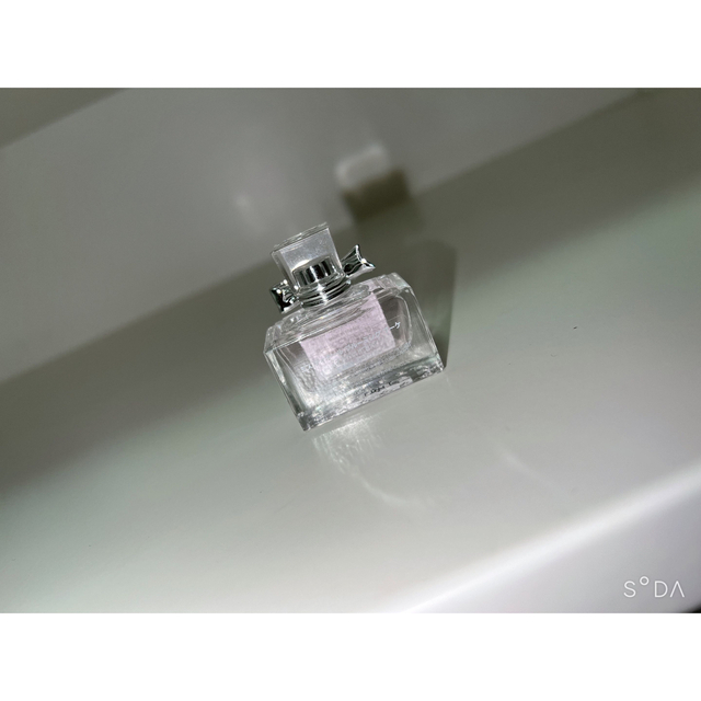 Christian Dior(クリスチャンディオール)のDior ミス ディオール ブルーミング ブーケ (オードゥ トワレ) 5ml コスメ/美容の香水(香水(女性用))の商品写真