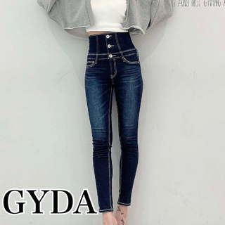 ジェイダ(GYDA)の【GYDA】ハイウエストボタンスキニーデニム パンツ XSサイズ(スキニーパンツ)