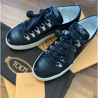 トッズ(TOD'S)の最終価格！新品未使用　トッズ　ブラック　スニーカー　36.5(スニーカー)