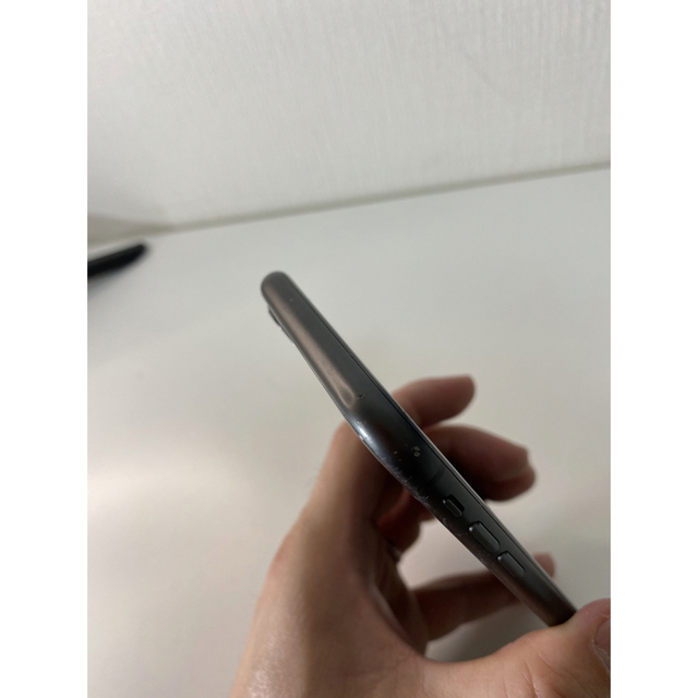 iPhone(アイフォーン)のiPhone11 128GB au ブラック 中古 ジャンク  スマホ/家電/カメラのスマートフォン/携帯電話(スマートフォン本体)の商品写真