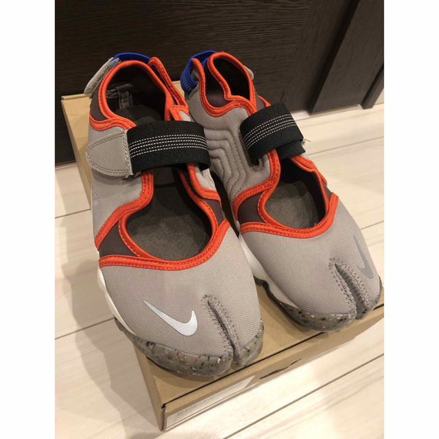 NIKE(ナイキ)のNIKE AIRRIFT 25㎝  レディースの靴/シューズ(スニーカー)の商品写真