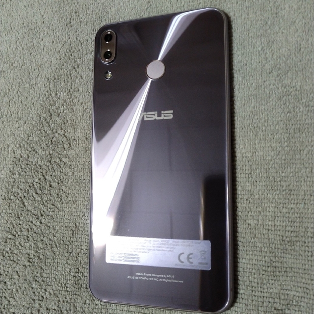 ASUS(エイスース)のZenFone 5 6GB/64GB SIMフリー Android13 スマホ/家電/カメラのスマートフォン/携帯電話(スマートフォン本体)の商品写真