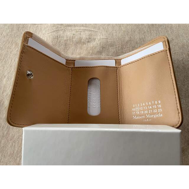 Maison Martin Margiela(マルタンマルジェラ)の新品 メゾン マルジェラ 4ステッチ カードケース 札入れ Nude 折り財布 メンズのファッション小物(折り財布)の商品写真