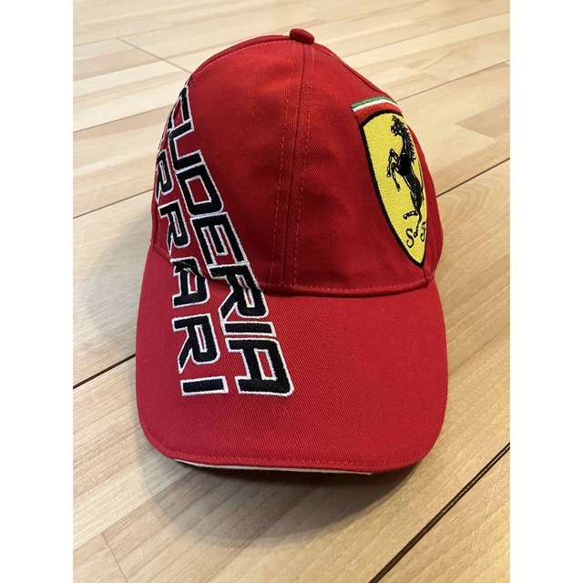 Ferrari(フェラーリ)のフェラーリキャップ メンズの帽子(キャップ)の商品写真