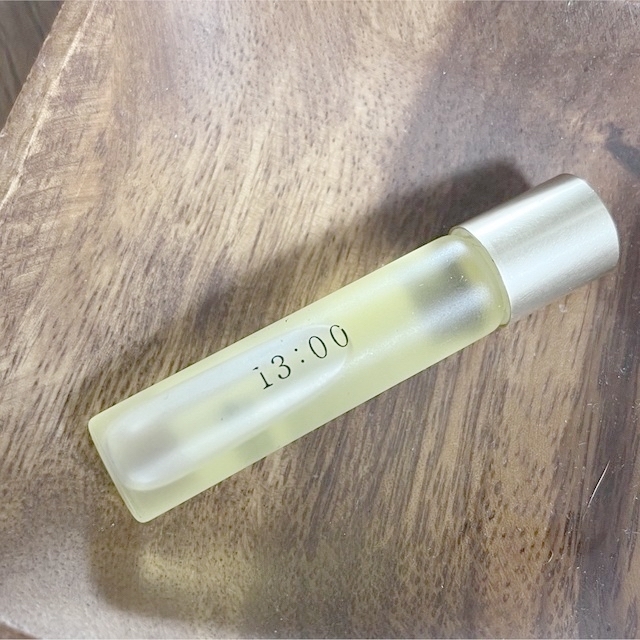 Cosme Kitchen(コスメキッチン)のuka nail oil 13:00  コスメ/美容のネイル(ネイルケア)の商品写真