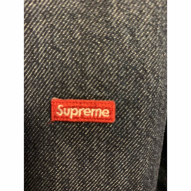 Supreme(シュプリーム)のSupreme small box denim shirt 中古デニムシャツ メンズのトップス(シャツ)の商品写真