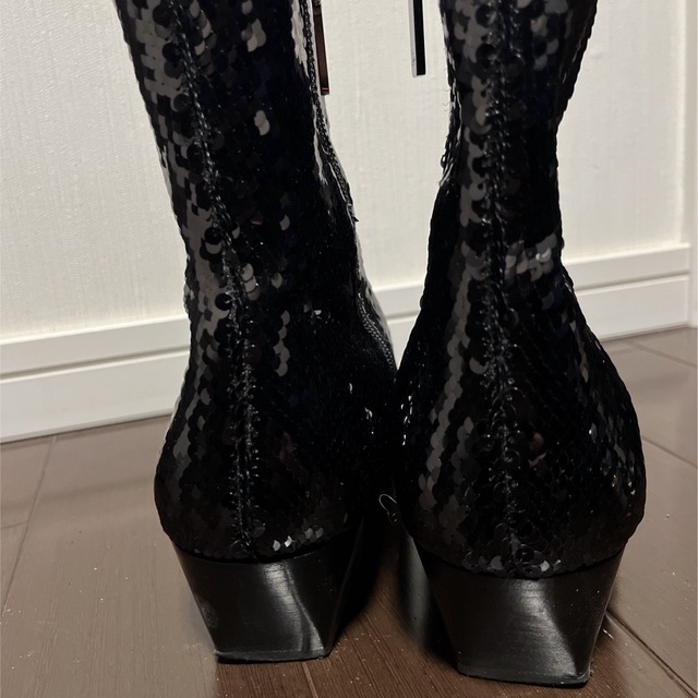 ルブタン JOLLY FLAT PAILLETTES スパンコールヒールブーツ