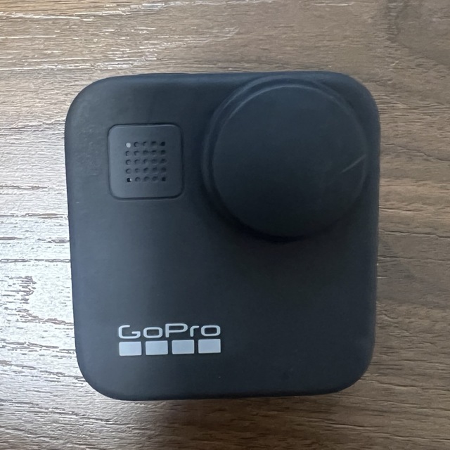 GoPro(ゴープロ)のGoPro MAX ケース+micro SDカード付き　※外箱(外側カバー)なし スマホ/家電/カメラのカメラ(ビデオカメラ)の商品写真