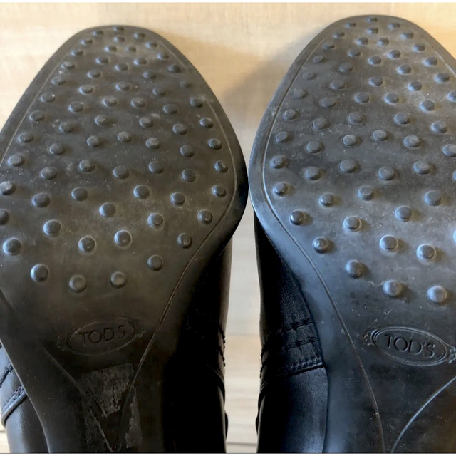 TOD'S(トッズ)の【専用】トッズTOD'S ショートブーツ 黒38 レディースの靴/シューズ(ブーツ)の商品写真