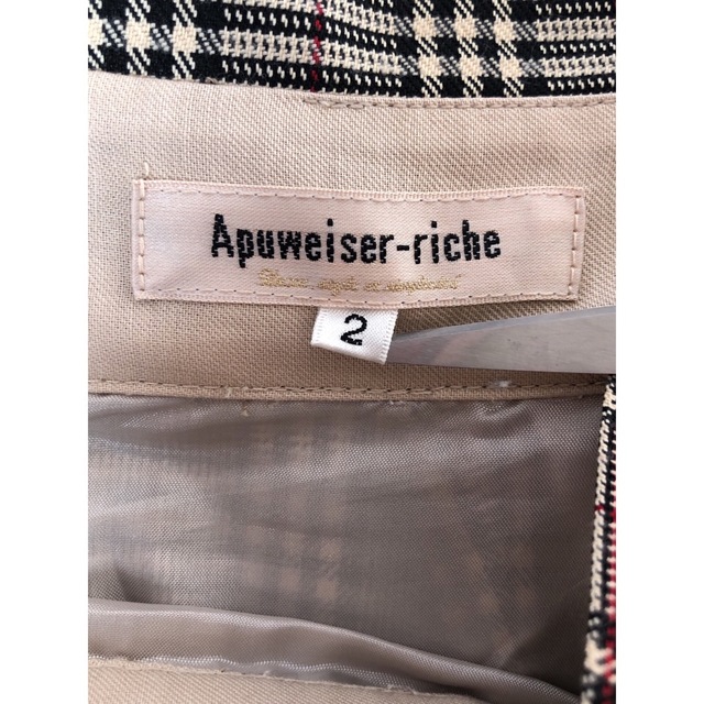 Apuweiser-riche(アプワイザーリッシェ)のApuweiser-riche アプワイザーリッシェ　M プリーツ　フレア レディースのスカート(ひざ丈スカート)の商品写真