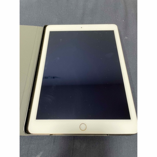 Apple iPad air2 WI-FI 64GB ゴールド 1