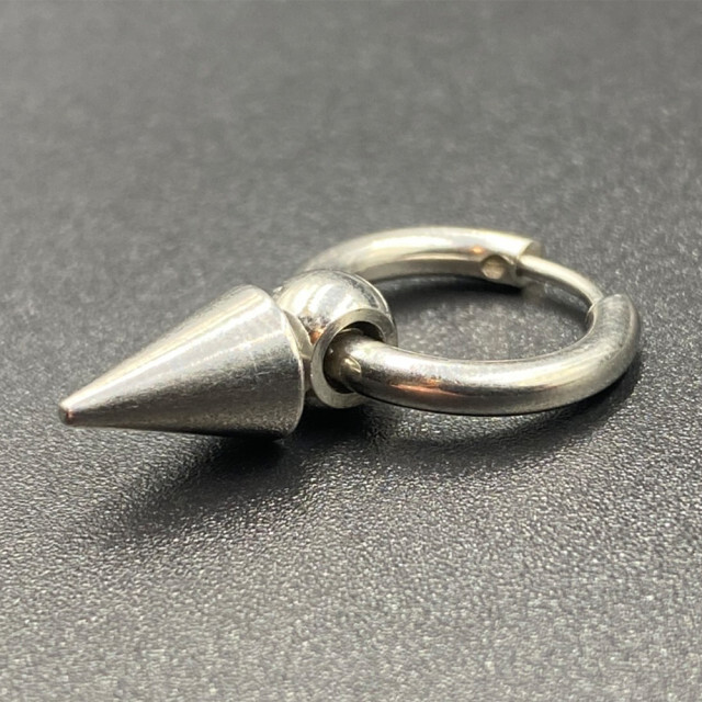 ピアス シンプル メンズ  大人気 アクセサリー シルバー お洒落 326A F メンズのアクセサリー(ピアス(片耳用))の商品写真