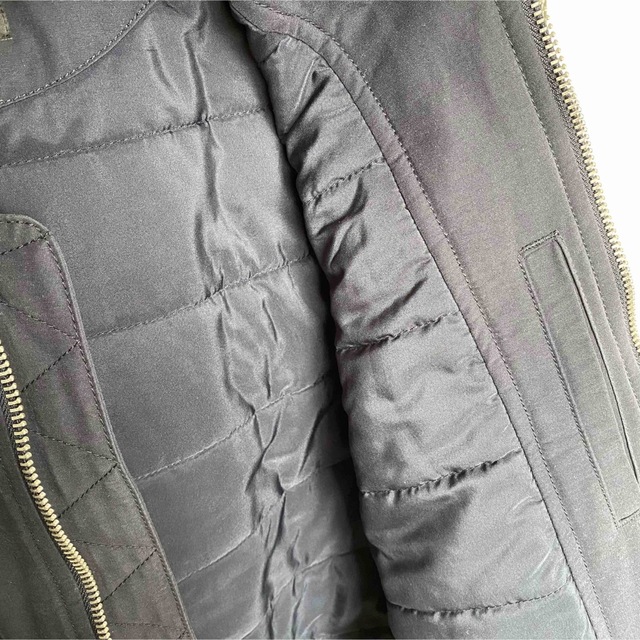H&M(エイチアンドエム)の秋におすすめ！H&M　中綿　メンズ MA-1 ボンバージャケット　XS　ネイビー メンズのジャケット/アウター(ミリタリージャケット)の商品写真