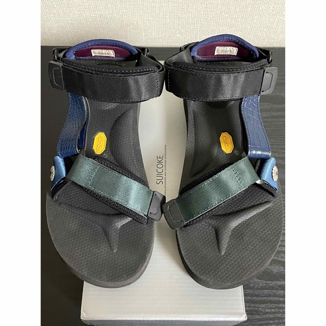 TOGA(トーガ)のTOGA SUICOKE DEPA-V2 箱付き メンズの靴/シューズ(サンダル)の商品写真