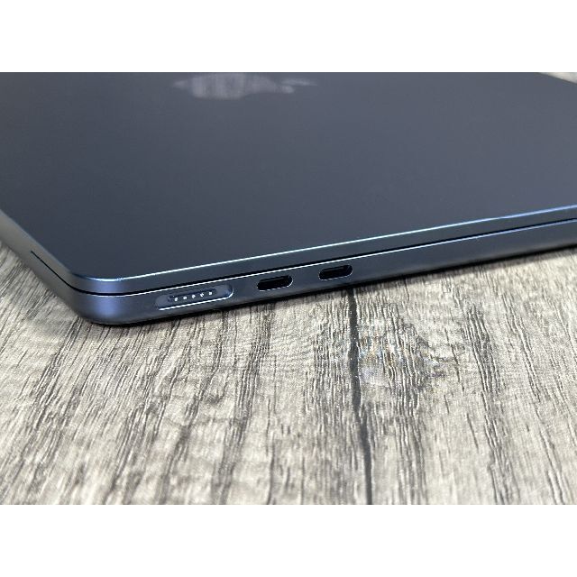 Apple(アップル)の美品 M2 MacBook Air 16GB 8コア 1TB ミッドナイト スマホ/家電/カメラのPC/タブレット(ノートPC)の商品写真