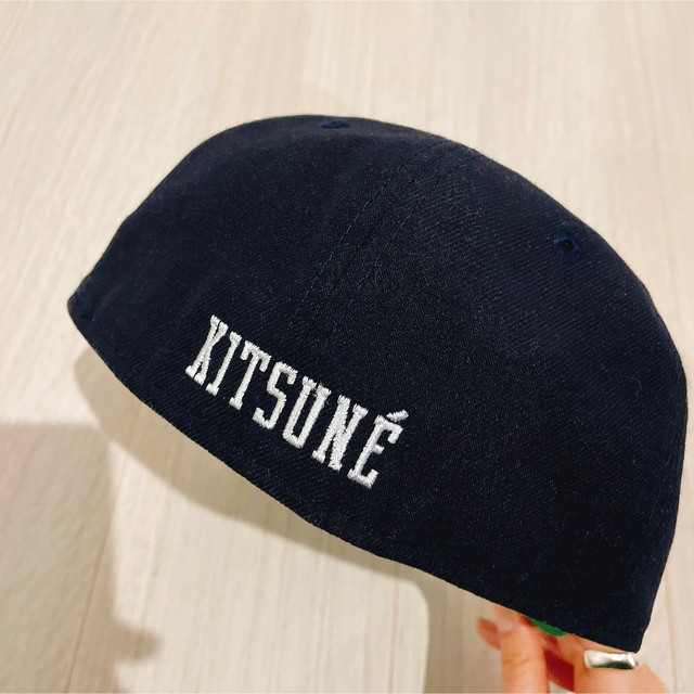 MAISON KITSUNE'(メゾンキツネ)の美品　メゾンキツネ　ニューエラ　コラボ　parisien cap メンズの帽子(キャップ)の商品写真