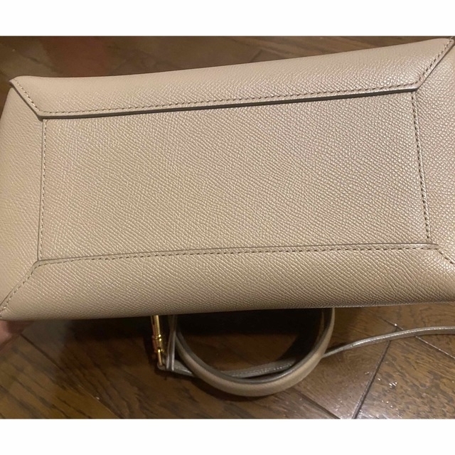 celine(セリーヌ)のみるく　様　専用　CELINEナノ ベルトバッグ / ライトトープ レディースのバッグ(ハンドバッグ)の商品写真