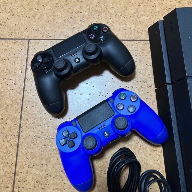 PlayStation4(プレイステーション4)のゆっくん様専用 エンタメ/ホビーのゲームソフト/ゲーム機本体(家庭用ゲーム機本体)の商品写真