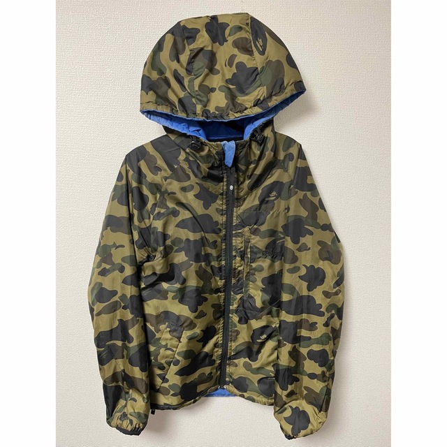 A BATHING APE(アベイシングエイプ)のレア　A Bathing Ape BAPE エイプ　リバーシブルジャケット　激安 メンズのジャケット/アウター(ナイロンジャケット)の商品写真