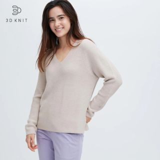 ユニクロ(UNIQLO)のユニクロ　3DコットンブレンドVネックセーター（長袖）　ニット　新品未使用(ニット/セーター)