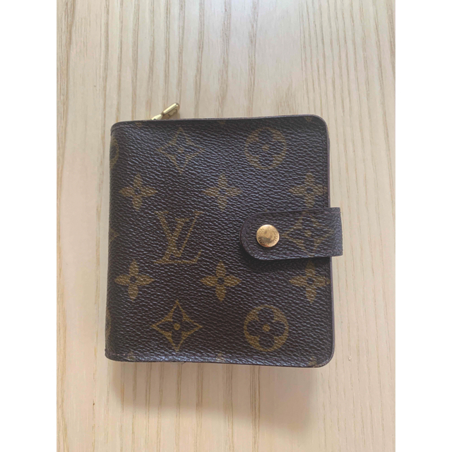 LOUIS VUITTON(ルイヴィトン)の【ヴィトン　二つ折り財布】 レディースのファッション小物(財布)の商品写真