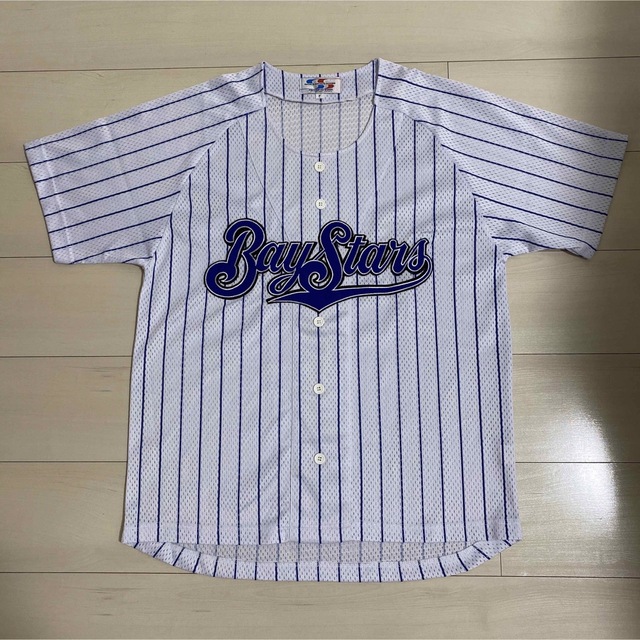 横浜DeNAベイスターズ(ヨコハマディーエヌエーベイスターズ)の【横浜ベイスターズ】98年 刺繍ロゴ レプリカ ユニフォーム F スポーツ/アウトドアの野球(応援グッズ)の商品写真